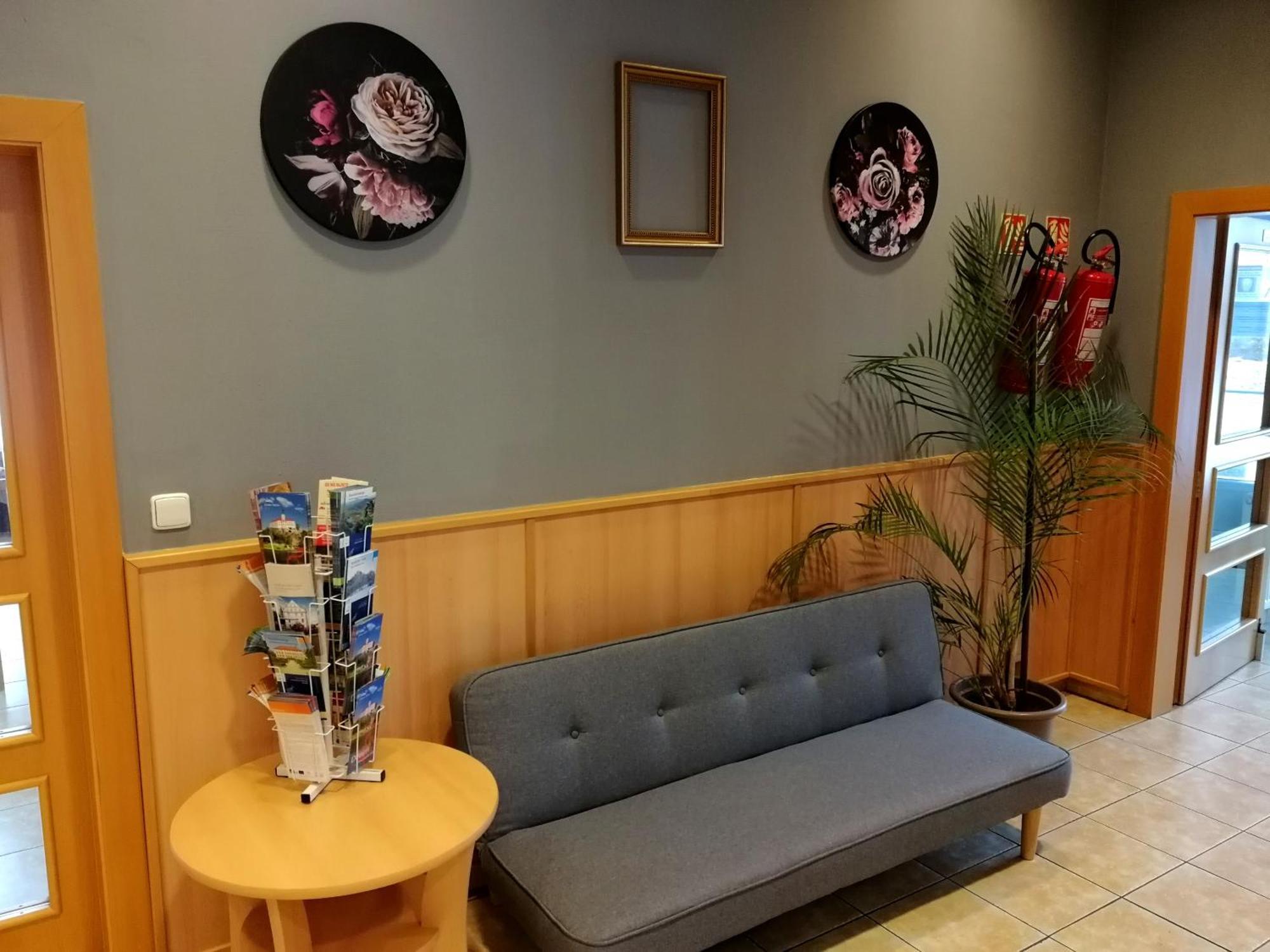 Vzdělávací Středisko a Hotel Varnsdorf Esterno foto